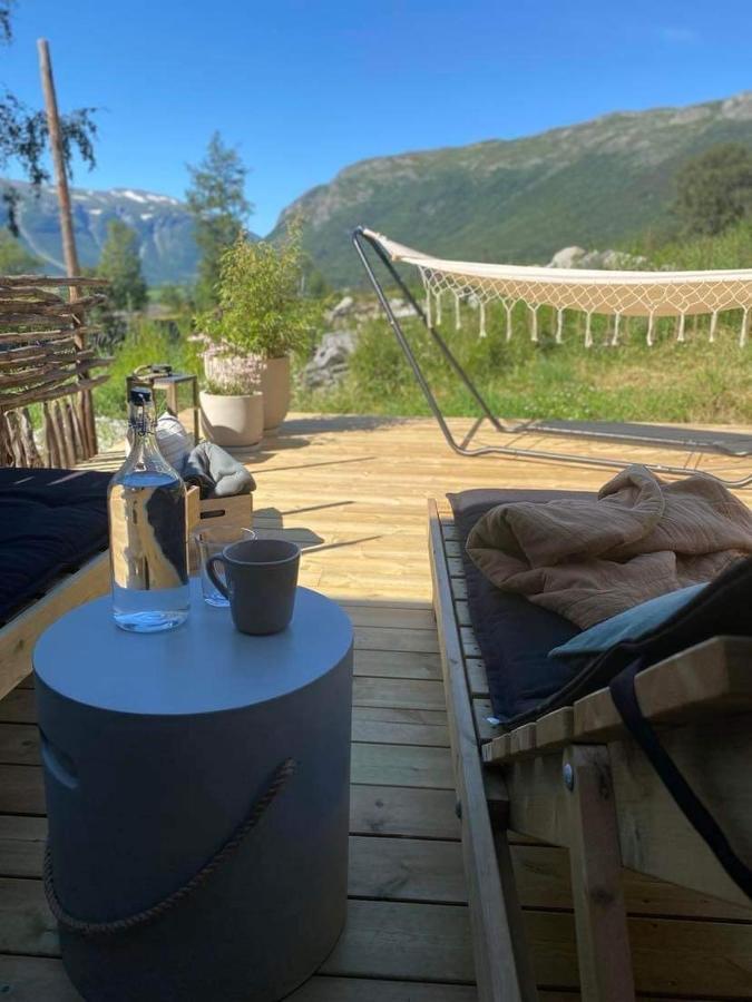 Sauefjoset - Idyllisk Gardstun Fra 1800-Tallet Skjåk المظهر الخارجي الصورة
